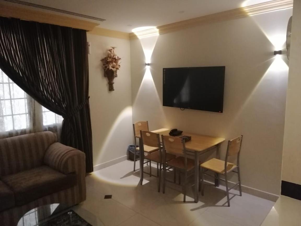 Apartament Diafah Alsata 1 Llaoael Fkt Al-Chubar Zewnętrze zdjęcie